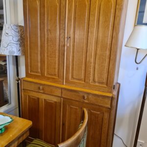 Skåp ek Carl Malmsten