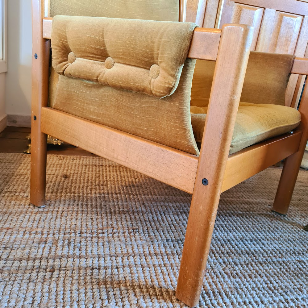 Fåtölj tidlös design - Bild 4